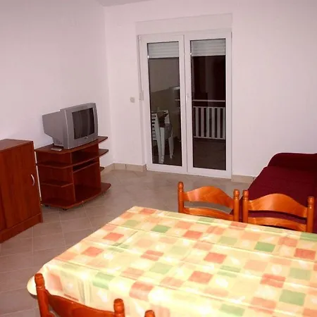 Suhomont Guest house 3*