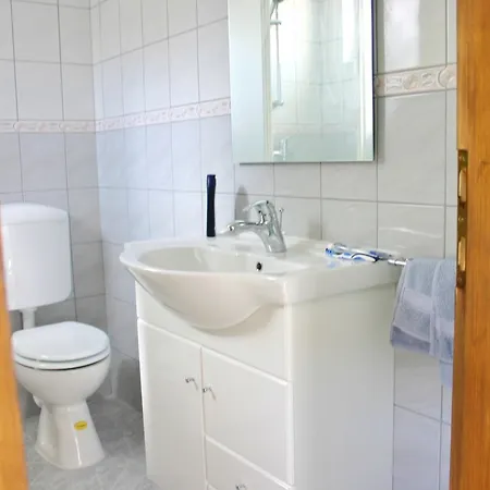 Guest house Suhomont Pag Town